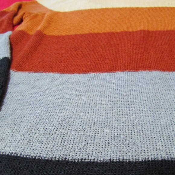 Maurices Lightweight Colorblock Sweater Chenille Back Cutout Crew Long Sleeve - Picture 3 of 8